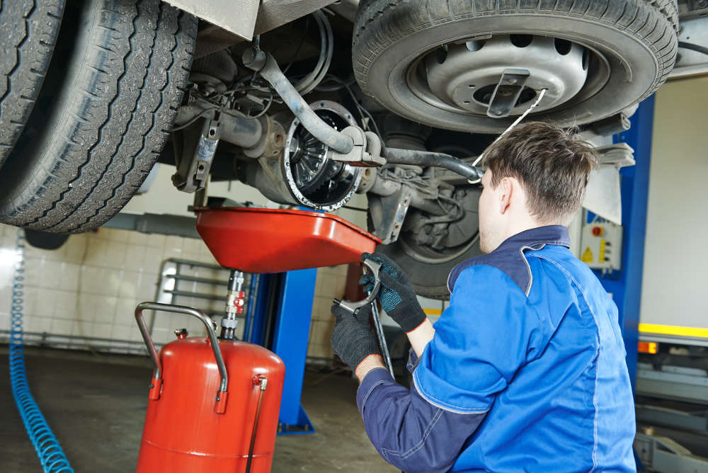 Evaluate Fluid Contaminants to Detect Mechanical Damage | Apple Valley Auto Care