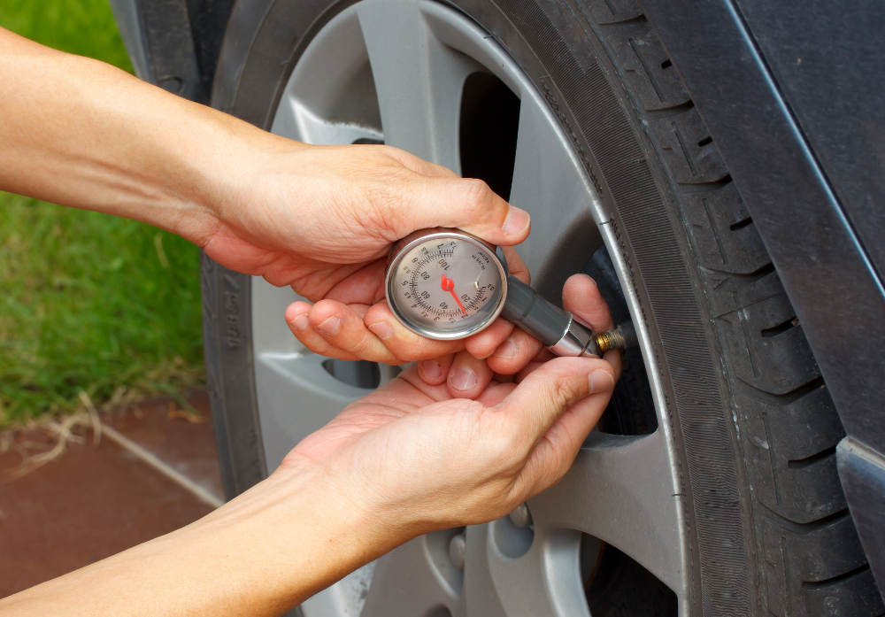 Taking Care of Your Vehicle Through the Summer Heat | Road Runner Auto Care