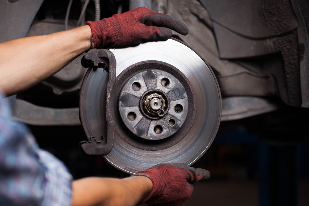 Signs That Your Brakes Need Attention | Victorville Road Runner Auto Care